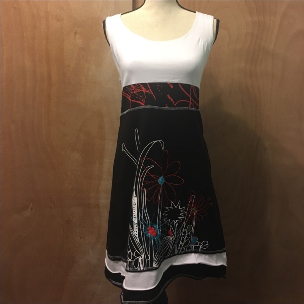 Embroidery mink dress size M
